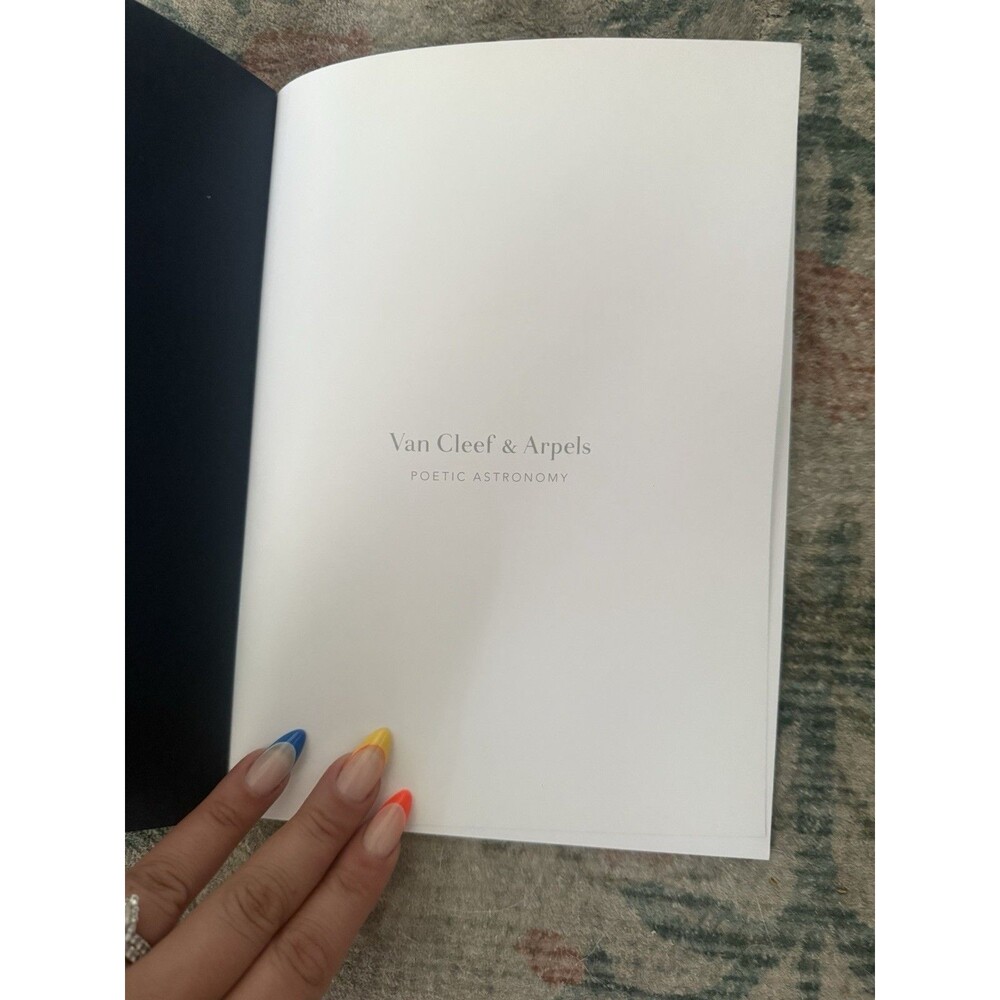 Van Cleef & Arpels Poetic Astronomy Catalog - Picture 2 of 4